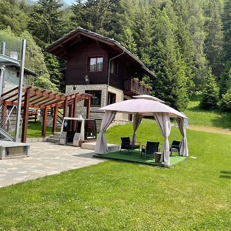 Hotel Le Petit Abri Champoluc Buitenkant foto