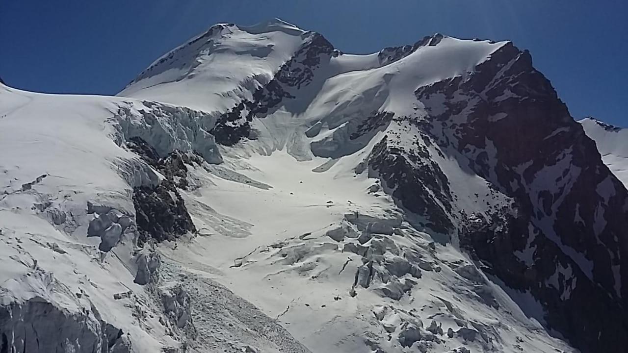 Hotel Le Petit Abri Champoluc Buitenkant foto